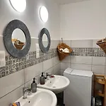 Appartement Of Art Vendeghaz Es Erdei Koezoessegi Haz *