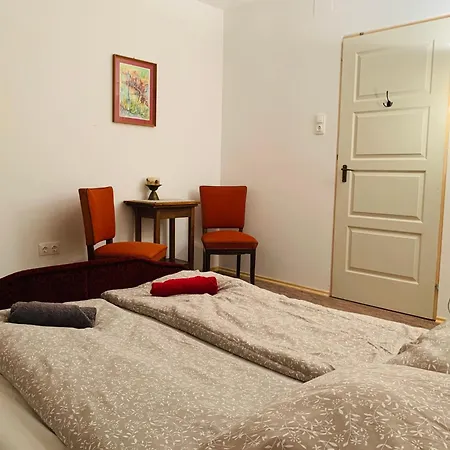 Of Art Vendeghaz Es Erdei Koezoessegi Haz Διαμέρισμα Kismaros