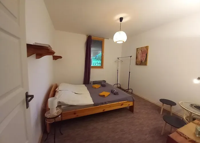 Apartmán Of Art Vendeghaz Es Erdei Koezoessegi Haz *